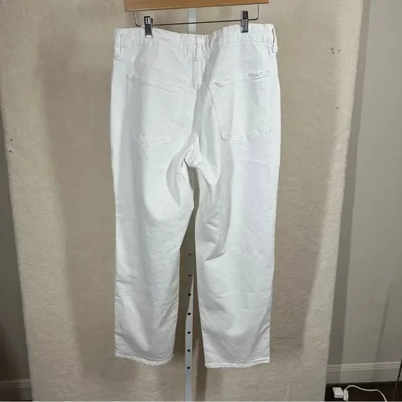 Old Navy White Straight Leg Jeans with Distressed Knees Sz 14 - Picture 8 of 8